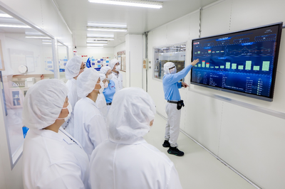 好麗友上海工廠開放日 數(shù)智化品質(zhì)體系守護(hù)舌尖上的安全